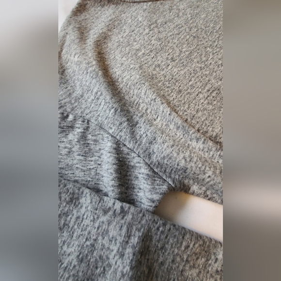 32 degrees Sweater Crewneck size small - Picture 3 of 7